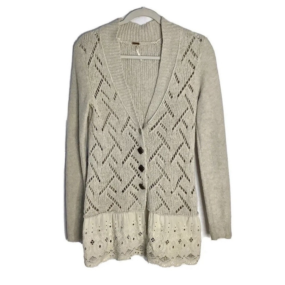 Free People Eyelet Lace Button Cardigan Women's M Beige Ruffle Hem Boho